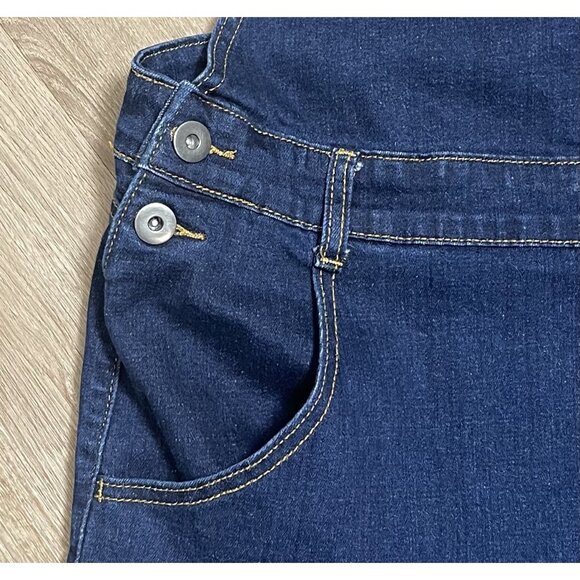 ModCloth Women's 2X Dark Wash Denim Overall Shorts w/Adjustable Straps Casual - Picture 4 of 6